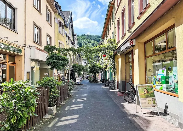 In Mit Kleinem Garten By Interhome * Traben-Trarbach